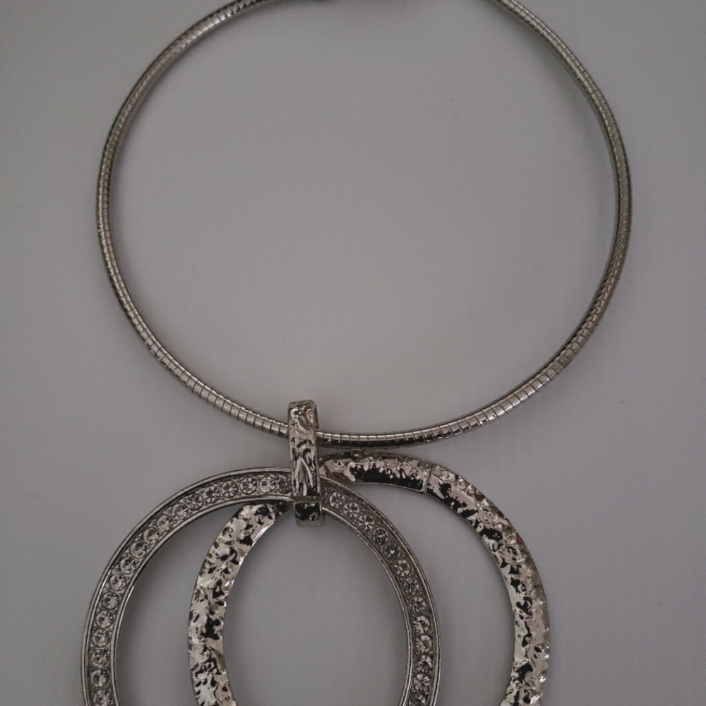 Women's fashion Choker